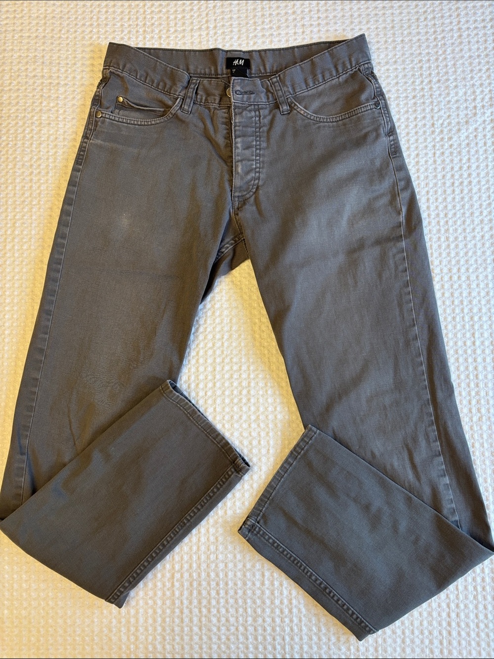 H&M Men's Size 30x30 Charcoal Straight 5 Pocket Button Front Jeans Pants